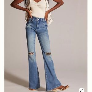 Anthropologie Pilcro The Icon Flare Jeans